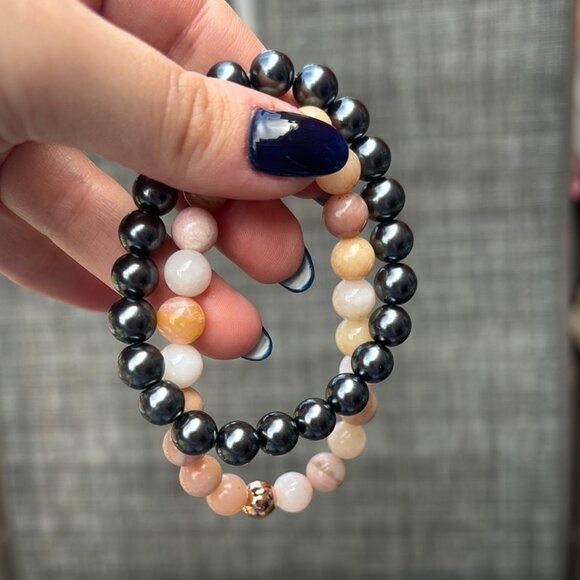 Set of 2 Elegant Beaded Bracelets - Black and Pink Multi